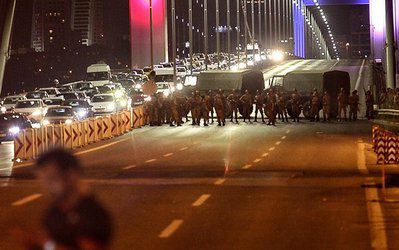 اتفاق روز | فرار مسی از کودتای ترکیه؛ وضعیت نامعلوم چند ستاره بزرگ