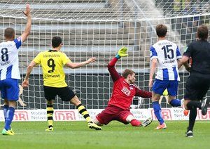 لواندوفسکی|لحظه باز سدن دروازه رتا توسط لوادنسکی