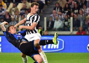 جرمان گوستاو دنيس - استفان لیختشتاینر|شوت خطرناک ژرم دنیس و مقاومت لیخشتاینر