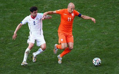 تصاویری از چگونگی صدرنشینی هلند در گروه مرگ