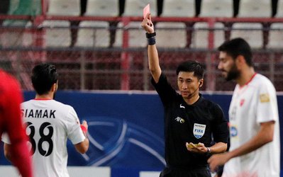 فوتبال ایرانی با بازیکنان عصبی؛ تا کی باید گَزیده شویم!