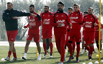 پرسپولیس برای قهرمانی چند امتیاز می‌خواهد؟