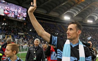 میروسلاو کلوزه: لاتزیو برای تمدید قرارداد به من پیشنهادی نداده است