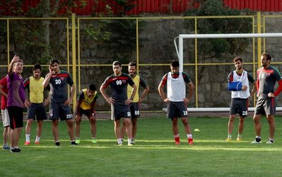 حاشیه‌های تمرین پرسپولیس | تمرینات سرعتی و تکنیکی برانکو با 17 سرخ‌پوش / فرشاد، مهمان تمرین عصر پرسپولیس