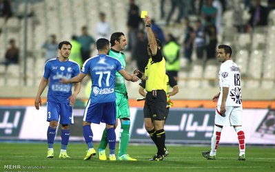 نقدی بر رفتار ستاره استقلال؛ صیاد در دام افتاد/ جنگ رحمتی با دشمن فرضی/ کارلوس کی‌روش حق داشت؟