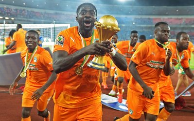 خداحافظی کولو توره از بازی‌های ملی / مدافع فیل‌ها به 15 سال حضورش در ساحل‌عاج خاتمه داد