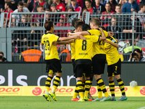 Stefan Bienkowski | دورتموند می‌تواند بایرن را در رقابت برای قهرمانی به چالش بکشد؟