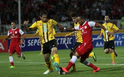 لیگ برتر | تراکتور 1 - سپاهان 1 / تراکتور همچنان در صدر