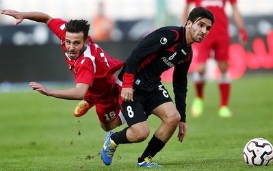 نقل و انتقالات | اسماعیل‌زاده با پرسپولیس تمدید کرد