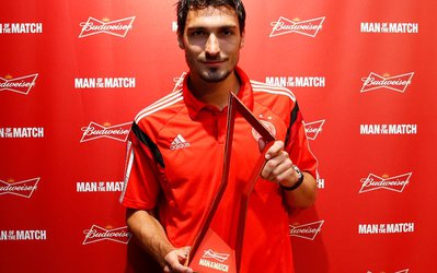 هوملس بهترین بازیکن نبرد ژرمنها و خروسها