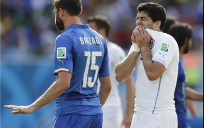 فیفا در واکنش به اقدام سوارز: منتظر گزارش‌های رسمی هستیم