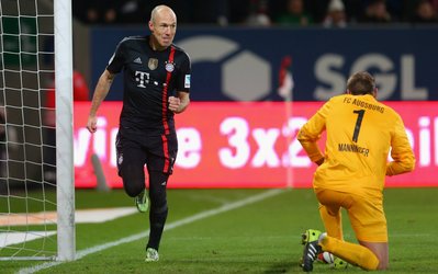 بوندسلیگا | آگسبورگ 0 - بایرن 4 / هرتا 1 - دورتموند 0 / شالکه 1 - کلن 2 / پیروزی شاگردان پپ با درخشش روبن و شکستی دیگر برای دورتموند و شالکه + گل‌های بازی‌ها٬ نحوه چیدمان تیم‌ها و البته گالری تصاویر