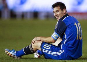 لیونل آندره مسی|عکس العمل ستاره آرژانتین مسی در بازی با ترینداد و توباگو.