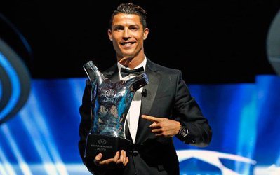 کریستیانو رونالدو بهترین بازیکن فصل 14-2013 اروپا شد