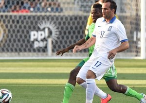 کِنِت یورسیا اُمِرنو - تیوفانيس گكاس