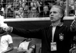 جام جهانی 1974|اسن، 30 ژوئن 1974، تیم های ملی، جام جهانی 1974 آلمان، سرمربی تیم ملی برزیل، ماریو زاگالو.