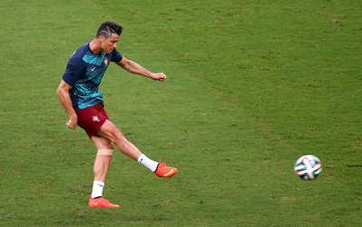 انتقاد از رفتار رونالدو در شبکه‌های اجتماعی