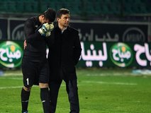 چرا استقلال قلعه‌نویی را اخراج نمی‌کند؟