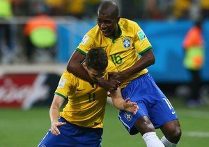 اوسکار - رامیرز|شائمانی اوسکار بعد از زدن گل سوم تیمش در مقابل کرواسی .