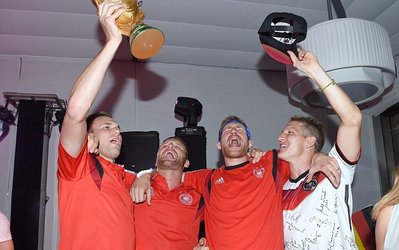 عکس روز | افتر پارتی / آلمانی‌ها خوشحال از جام