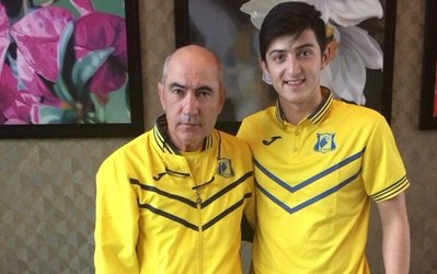 مدیربرنامههای آزمون: ادعای سرمربی روبین کازان درباره سردار کذب است