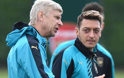 تیری هانری خطاب به اوزیل: در آرسنال بمان و اسطوره بشو