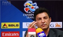 قلعه‌نویی: داور بحرینی مانع صعود استقلال شد، به AFC تبریک می‌گویم