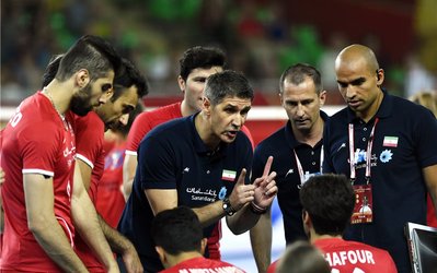 کواچ خطاب به میرزاجان‌پور: چرا می‌خندی؟ گریه کن!