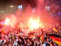 گزارش روز : قهرمانی در ماراکانا، شادی در برلین