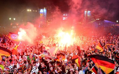 گزارش روز : قهرمانی در ماراکانا، شادی در برلین