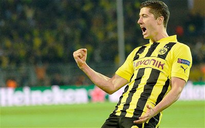 لواندوفسکی در آستانه رسیدن به رکورد ۷۵ گل زده در بوندس‌لیگا