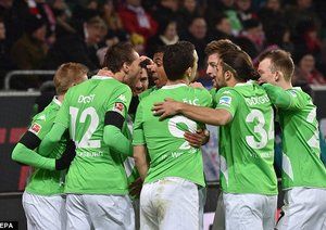 شادی بازیکنان وولفسبورگ|وولفسبورگ 4 - 1 بایرن مونیخ