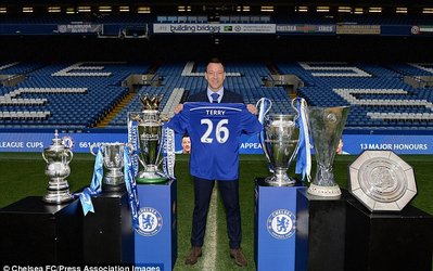 تری با چلسی تا 2016 تمدید کرد / آقای خاص همچنان به کاپتان اعتقاد دارد