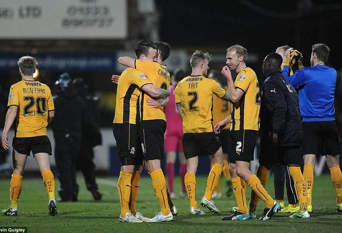 شادی بازیکنان کمبريج يونايتد