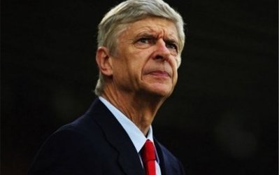 ونگر: اگر جذب مدافعان بزرگ کار آسانی بود حتماً انجامش می‌دادیم