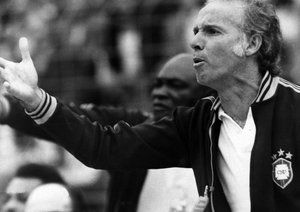 جام جهانی 1974|اسن، 30 ژوئن 1974، جام جهانی 1974 آلمان، سرمربی تیم ملی برزیل، ماریو زاگالو