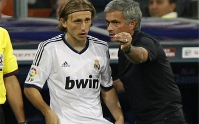 مورینیو تایید کرد: می‌خواستم مودریچ را به لندن بیاورم اما نشد