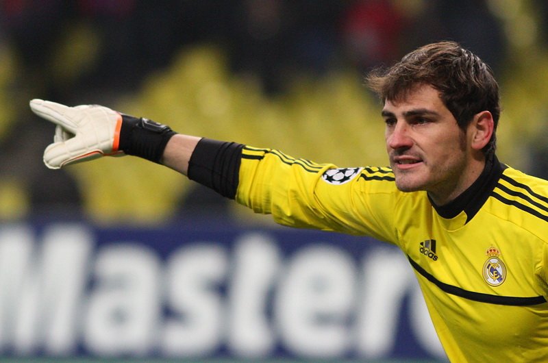 2 - casillas.jpg