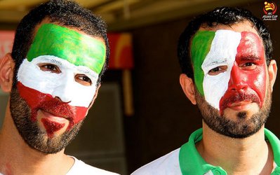 در آستانه دیدار با قطر؛ ورزشگاه سیدنی حال و هوای ایرانی به خود گرفت / 28 هزار ایرانی یار دوازدهم تیم ملی