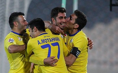 نقل و انتقالات | کوروشی با نفت تمدید کرد