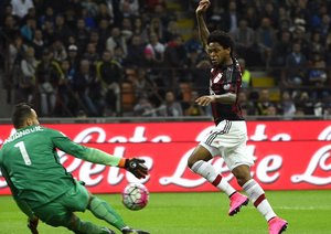 لوئیز آدریانو