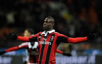 ۱۰ شایعه عجیب در نقل و انتقالات قاره سبز/ حضور مهاجم قرمزها در خط آتش آبی!