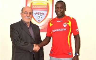 قرارداد هافبک کامرونی فولاد ثبت شد