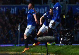 شادی بازیکن اورتون