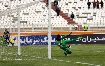 روشنگر: عادلانه بود بازی مساوی شود/ نمی‌توان گفت چه کسی مقصر گل خورده پدیده است