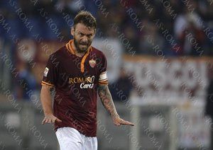 رم 1-0 کیه وو / هفته ی دهم|رم در غیاب فرانچسکو توتو یک بر صفر کیه وو را از پیش رو برداشت.