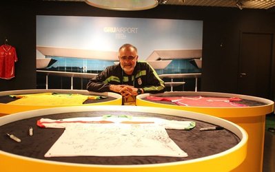 نبی: تا پایان رقابت‌ها بازیکنان همین لباس‌ها را خواهند پوشید/ لباس‌ها به موقع نرسید