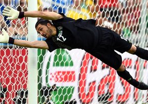 علیرضا حقیقی