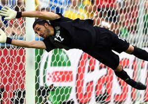 علیرضا حقیقی|None