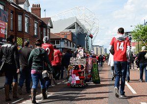 منچستر یونایتد|استقبال خوب هواداران منچستر از این دیدار